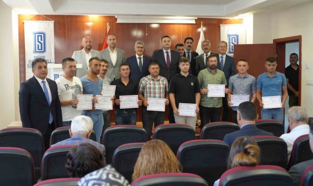 Niğde'de denetimli serbestlik bünyesindeki hükümlüler operatörlük sertifikası aldı