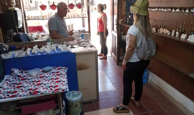 Odunpazarı esnafının bayramda beklediği yoğunluk oluşmadı