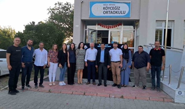 Öğrenciler yılsonu şenliğinde yeteneklerini sergiledi
