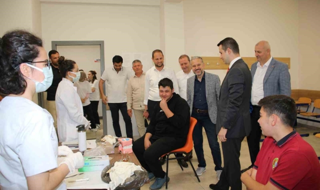 Öğrencilere diş sağlığı taraması yapıldı