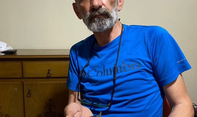 Okul müdürü bulduğu yaralı ebabil kuşunu iyileştirdi