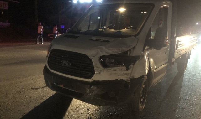 Otomobil ile transit araç çarpıştı: 3 yaralı