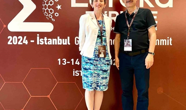 Prof. Dr. Azmi Yerlikaya, Küresel İnovasyon Zirvesi'nde Kütahya'yı temsil etti