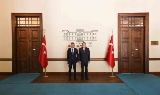 Rektör Kaplancıklı'dan ilk ziyaret Vali Aygöl'e