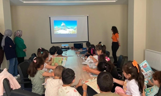 Sağlıklı gelecek için eğitimler sürüyor
