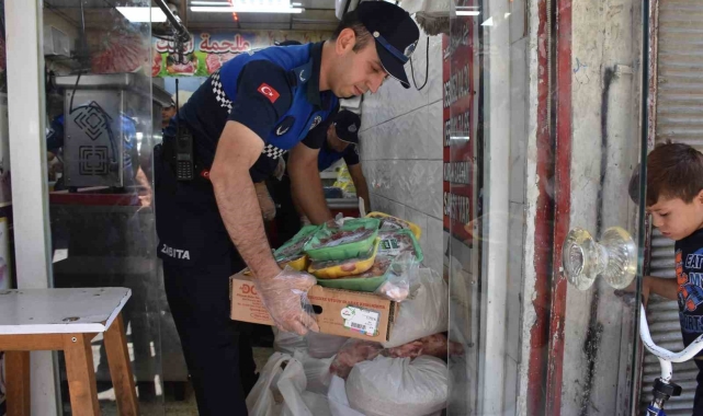 Şahinbey Belediyesi zabıta ekipleri vatandaşın sağlığı için çalışıyor