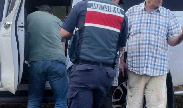 Sakarya'da kazma ve tüfekli kavga: 2 yaralı