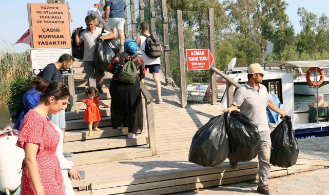 'Sakin Kent'te 4 günde 200 ton çöp toplandı