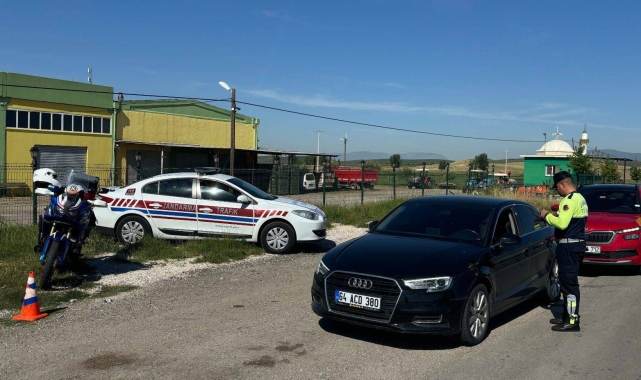 Salihli Jandarma bayram denetiminde