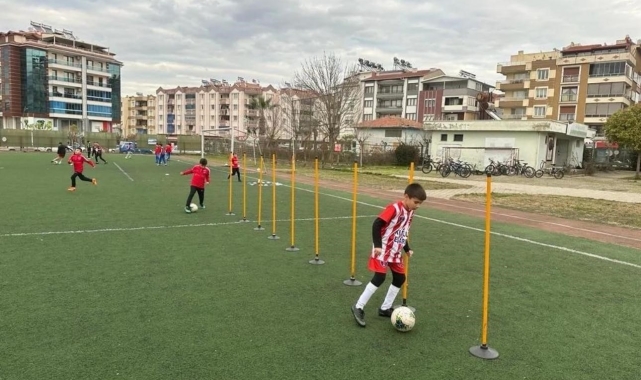 Salihli'de 16 branşta ücretsiz yaz kursu