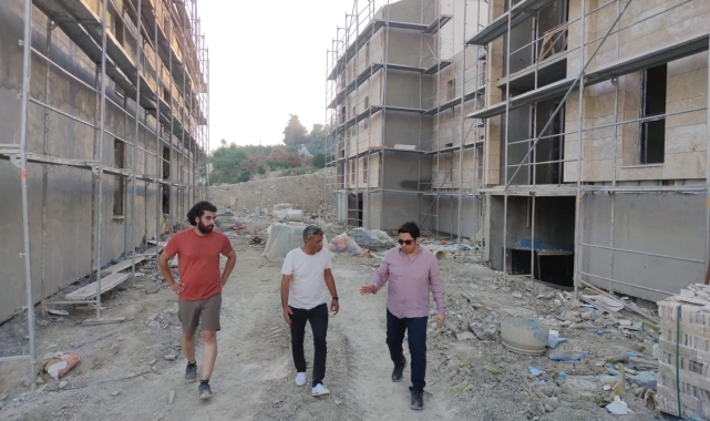 Samandağ'da TOKİ konutları yükseliyor