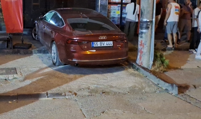 Samsun'da iki otomobil çarpıştı, 4 kişi yaralandı