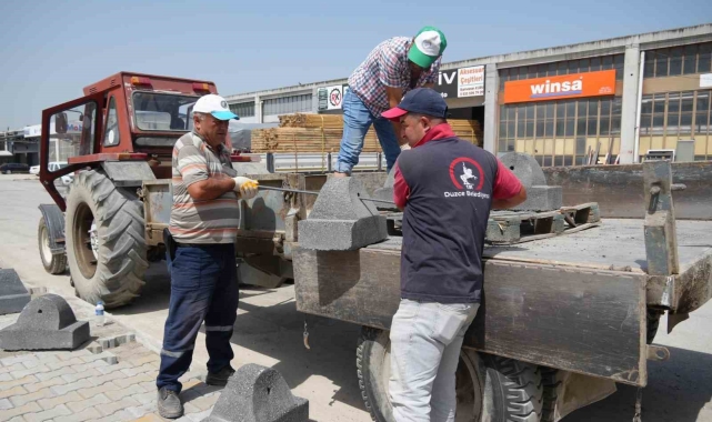 Sanayi sitesine kaldırımlar yapıldı