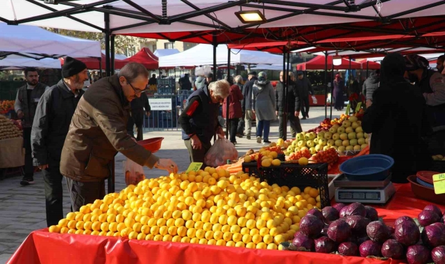 Şehzadeler'de arife pazarları belirlendi
