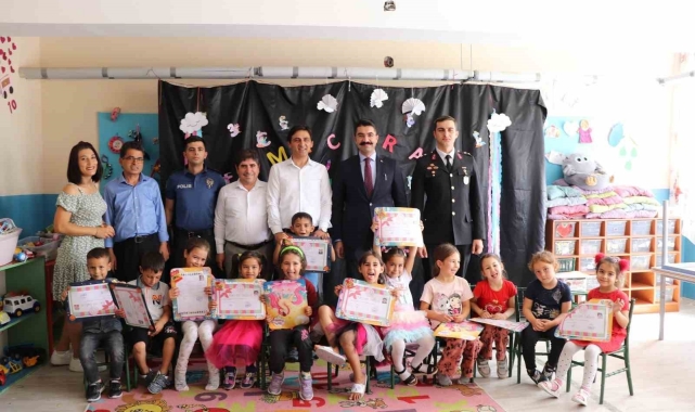 Selendi'de karne heyecanı