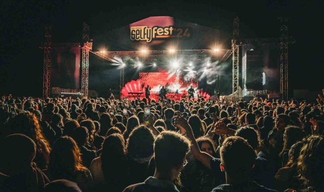 Selfy Fest'24 yüz binlerce öğrencinin katılımıyla gerçekleştirildi