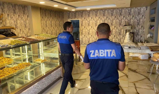 Siirt'te bayram öncesi tatlı imalathaneleri denetlendi