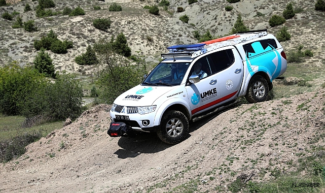 SİNOP UMKE PERSONELİ ZORLU ARAZİ ŞARTLARINDA SÜRÜŞ EĞİTİMİNDE!