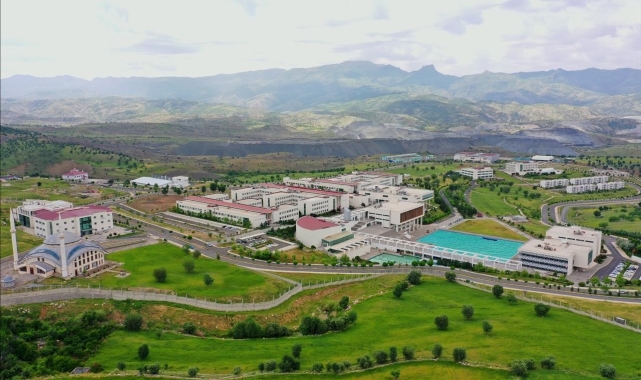 Şırnak Üniversitesi'ne turuncu bayrak verildi