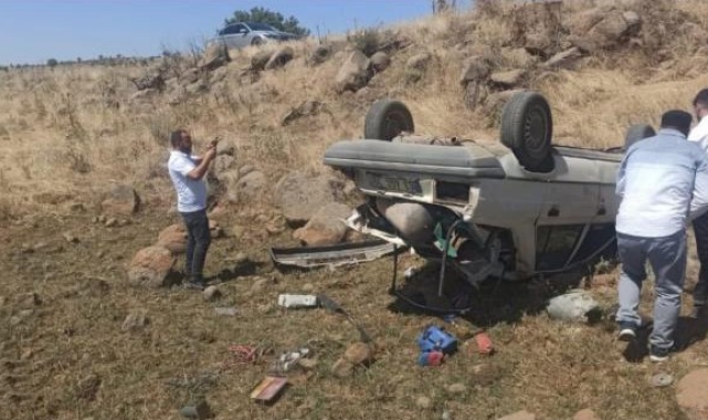 Siverek'te otomobil şarampole yuvarlandı, sürücü yaralandı