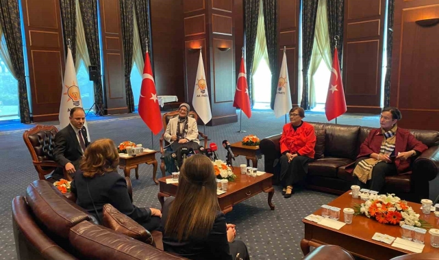 Siyasi partilerde bayram ziyaretleri