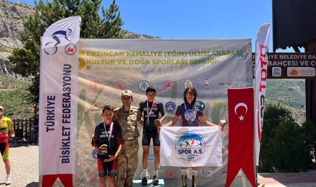 Spor A.Ş. sporcuları Erzincan'dan 7 madalya ile döndü
