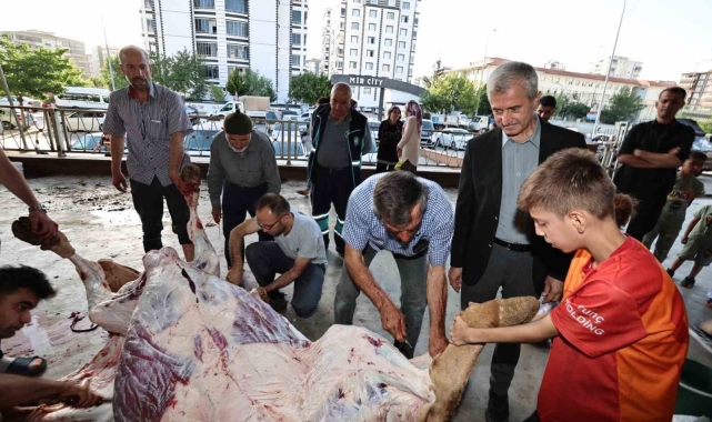 Tahmazoğlu kurban kesim alanlarını ziyaret etti
