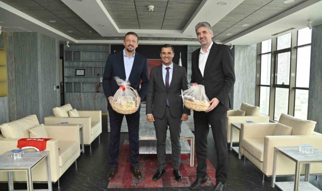 TBF Başkanı Hidayet Türkoğlu Manisa'da