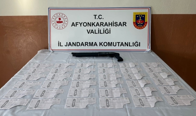 Tefecilik yaptığı iddia edilen karı koca çift gözaltına alındı