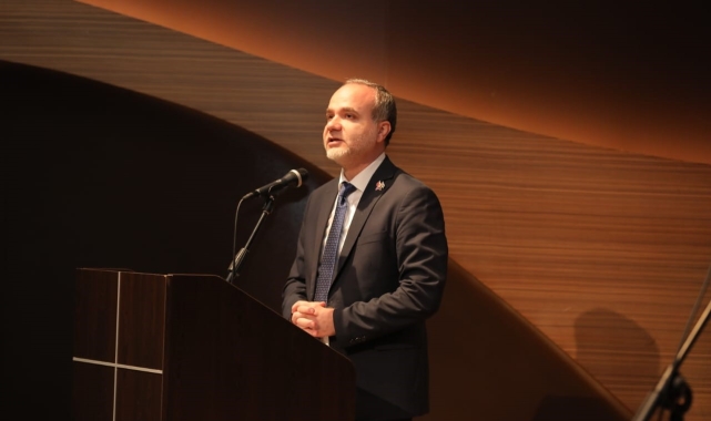 Temalı Türk Dünyası Araştırmaları Sempozyumu Bakü'de düzenlendi