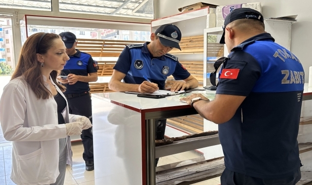 Tokat zabıta ekipleri marketlerde denetim yaptı