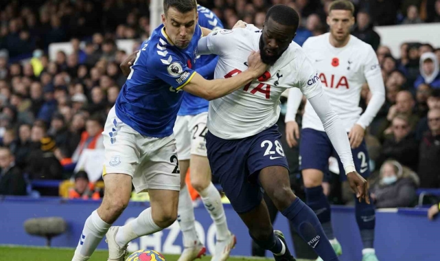 Tottenham'da Tanguy Ndombele'nin sözleşmesi feshedildi