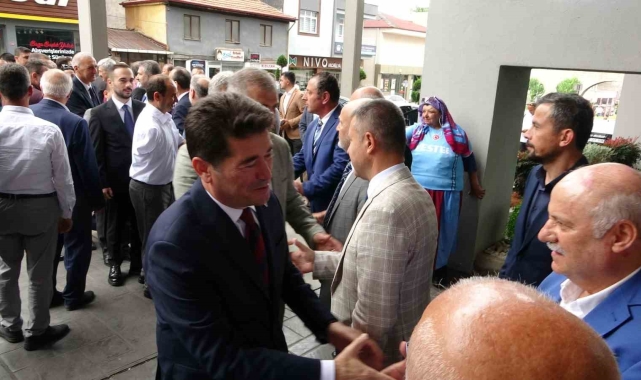Trabzon Büyükşehir Belediyesi'nde halk bayramlaşması yapıldı