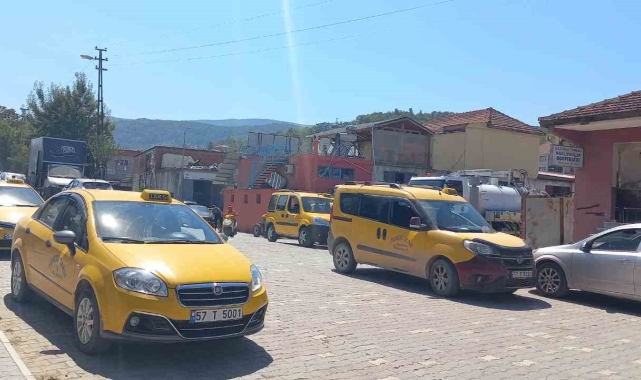 Türkeli'de taksi ücretlerine zam