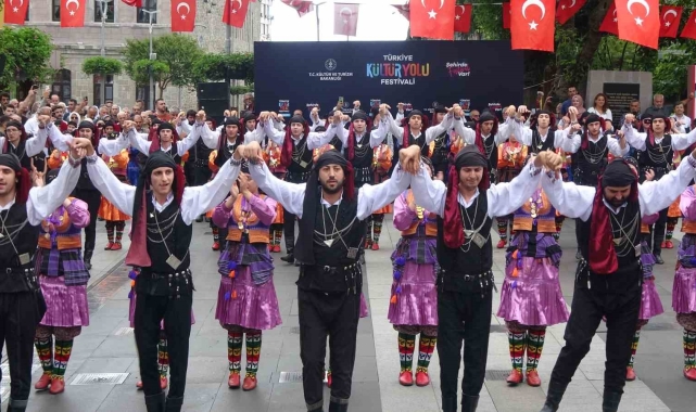 Türkiye Kültür Yolu Festivalleri Trabzon'la sürüyor