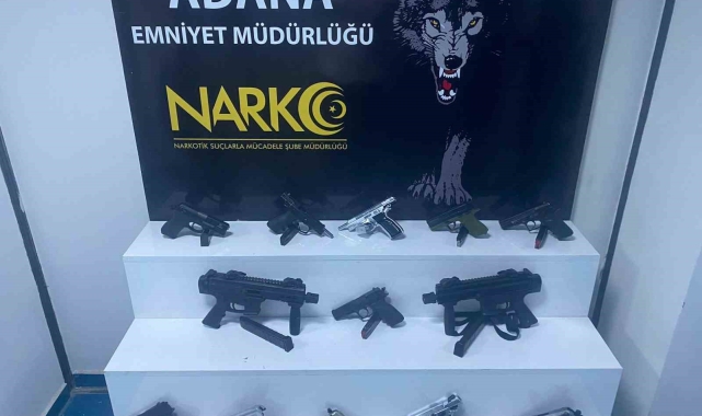 Uyuşturucu operasyonunda 2 uzi ve 11 ruhsatsız tabanca ele geçirildi