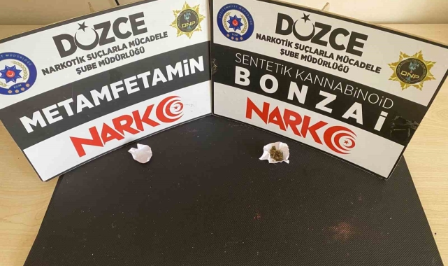 Uyuşturucu satıcısı 2 kişi tutuklandı