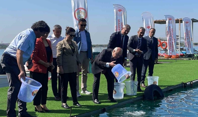 Vali Köşger: "Her Adanalı için göle bir sazan bırakıyoruz"