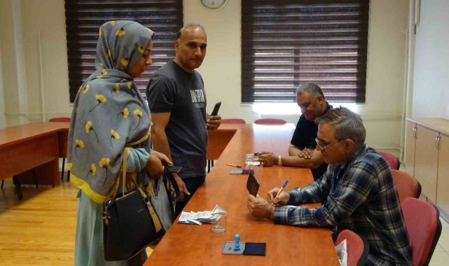 Van'da İran Cumhurbaşkanlığı seçimleri için oy kullanma işlemi başladı