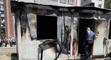 Van'da konteyner yangını