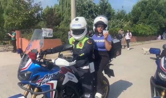 Yalova'da kimliğini unutan öğrencinin yardımına jandarma yetişti