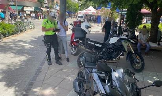 Yaya alanlarına giren 43 motosiklet ve motorlu bisiklet sürücüsüne ceza yazıldı