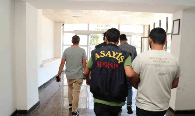 Yedieminde bekletilen araçları çalmışlar