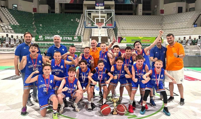 Yeşim Spor U12 Takımı Bursa şampiyonu oldu