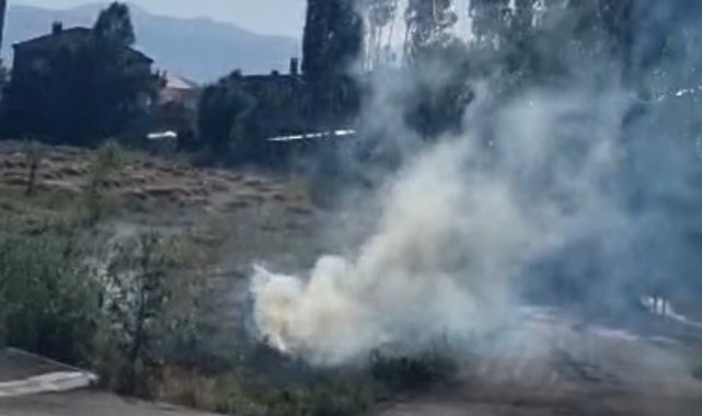 Yüksekova'da boş arazide çıkan yangın korkuttu