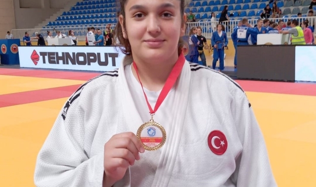 Yunusemreli Irmak Ceylin Güçtekin Balkan Şampiyonu oldu