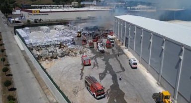 Zonguldak'ta kağıt fabrikasının atık alanında çıkan yangın söndürüldü