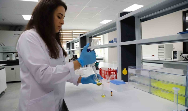 100.Yıl Gıda Analiz Laboratuvarı Zeytin ve Bal analizlerine başladı