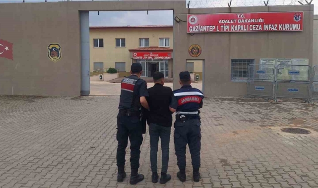 13 yıl hapis cezası bulunan uyuşturucu taciri yakalandı