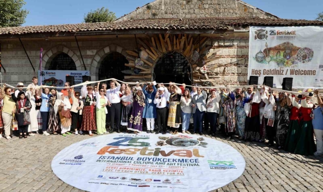 25.Uluslararası Büyükçekmece Kültür ve Sanat Festivali Uluslararası El Sanatları Sergisi açıldı